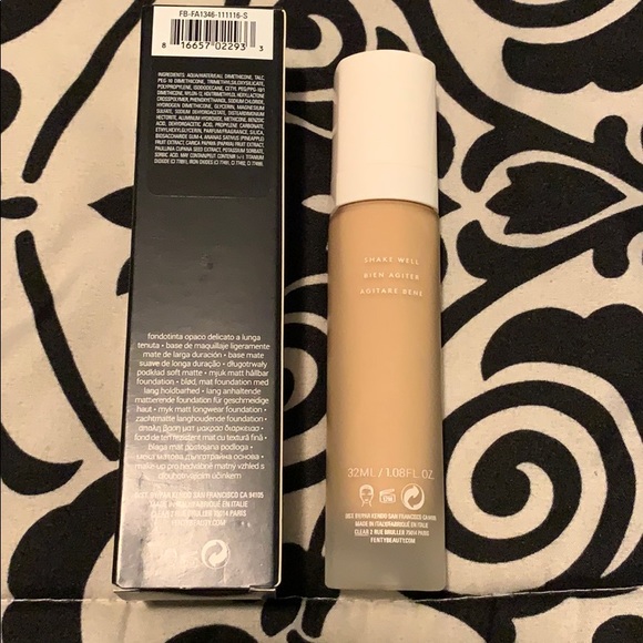 NEW! Fenty Beauty Pro Filt’r Soft Matte Foundation - Picture 2 of 4